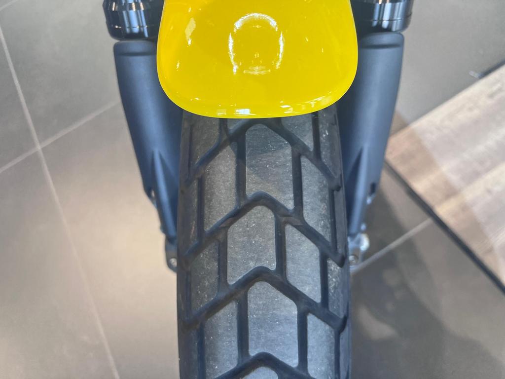 SCRAMBLER 800