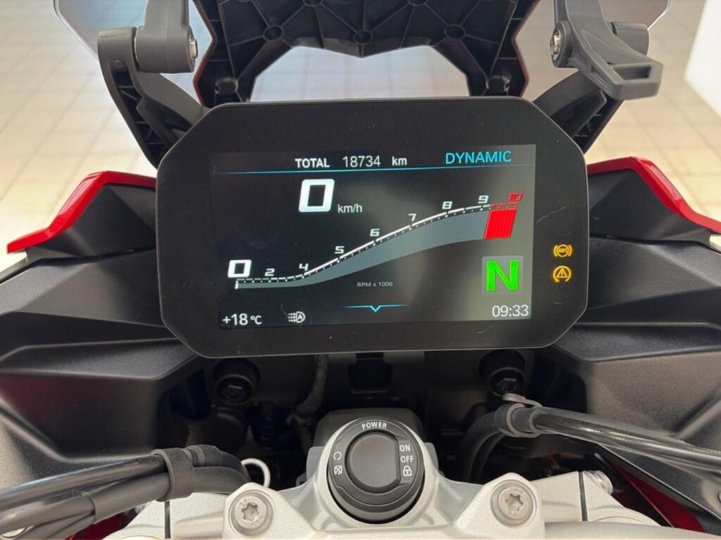 F 900 XR