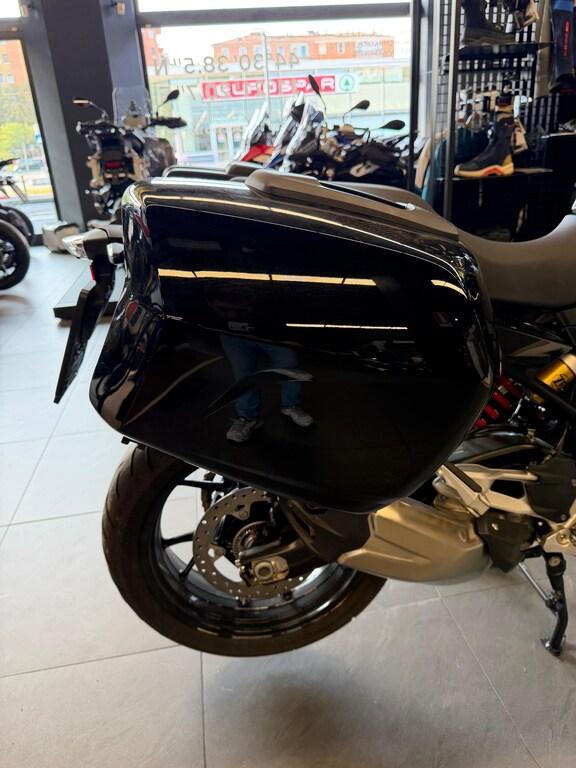 F 900 XR