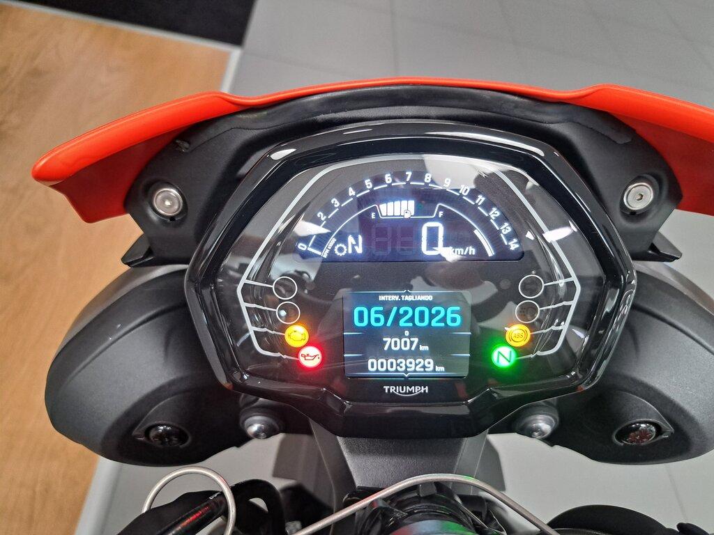 STREET TRIPLE 765