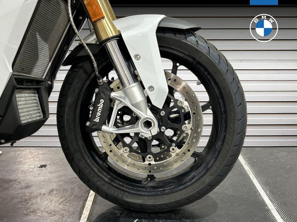 S 1000 XR