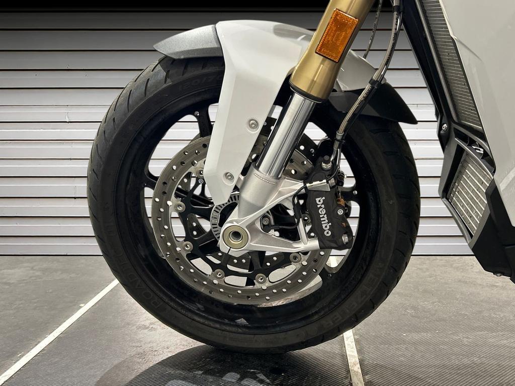 S 1000 XR