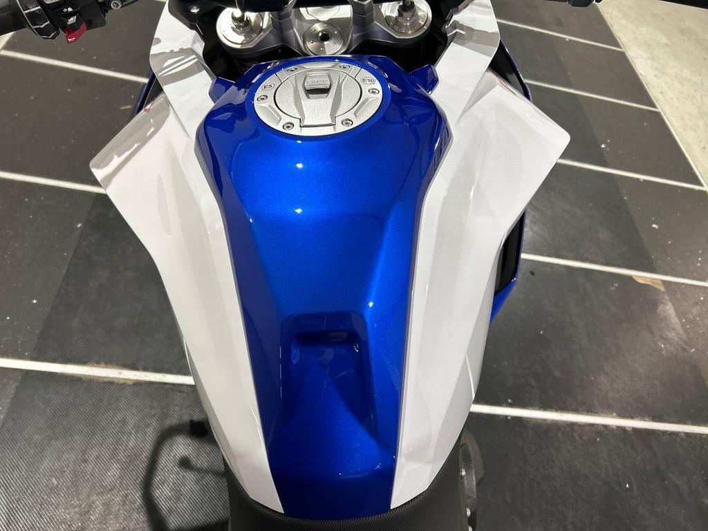 F 900 XR