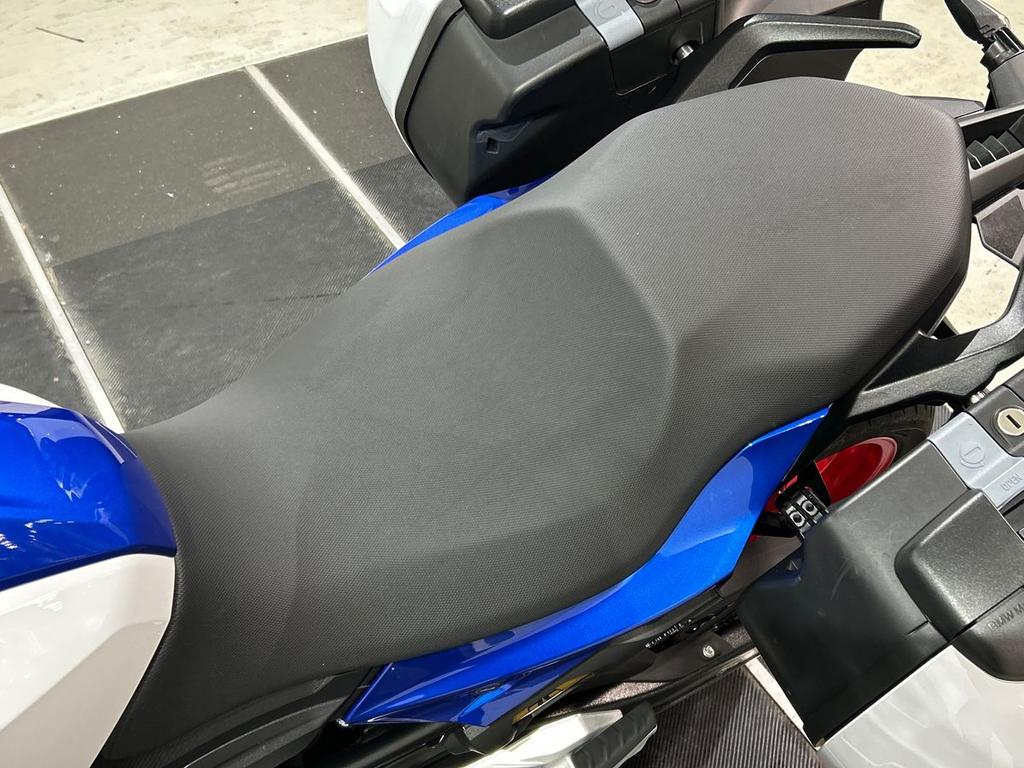 F 900 XR