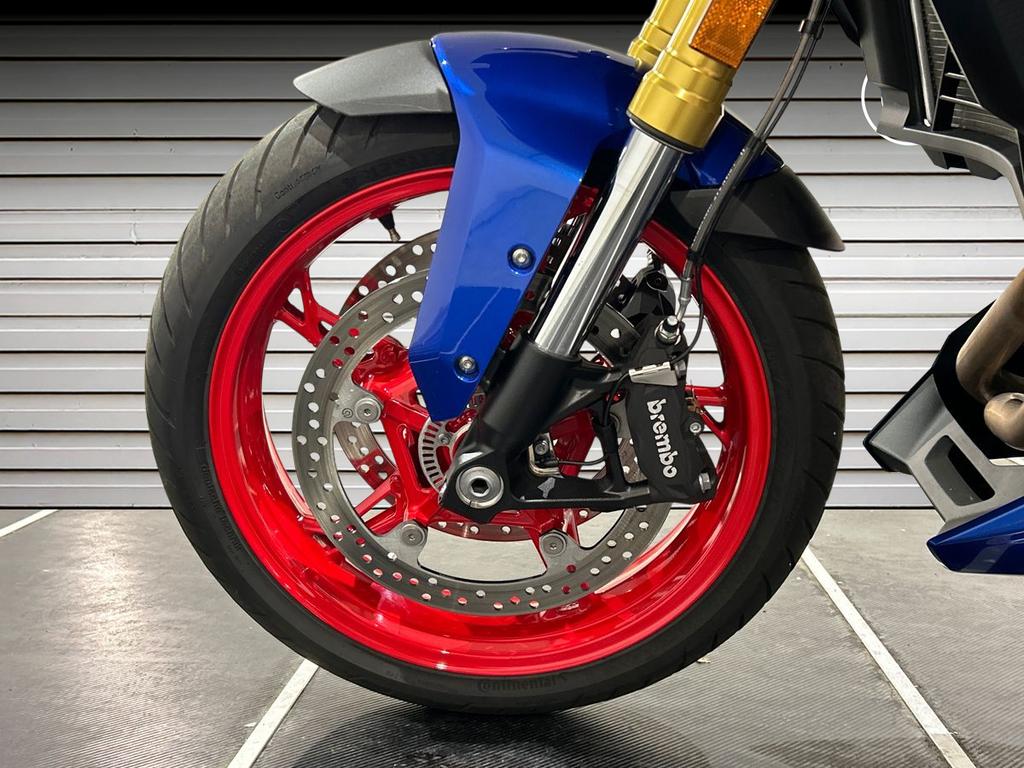 F 900 XR