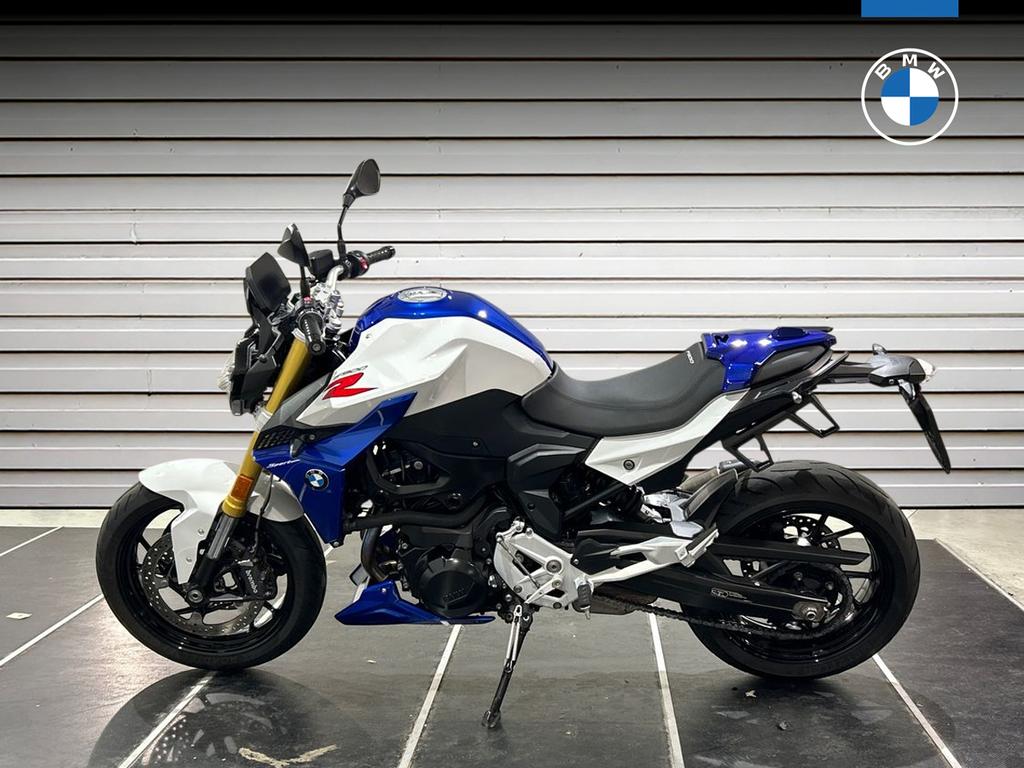 F 900 R