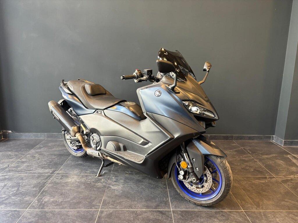 T-MAX 560