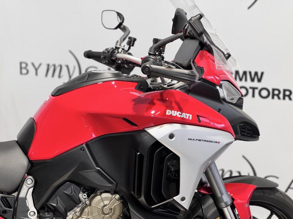 MULTISTRADA V4