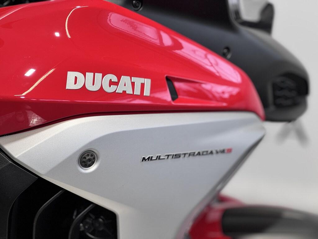 MULTISTRADA V4