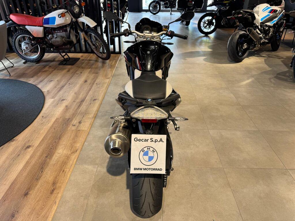 F 800 R