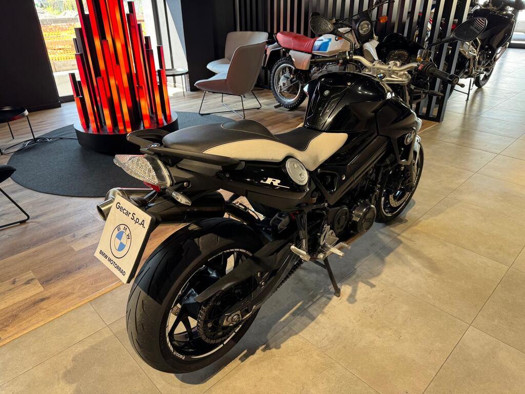 F 800 R