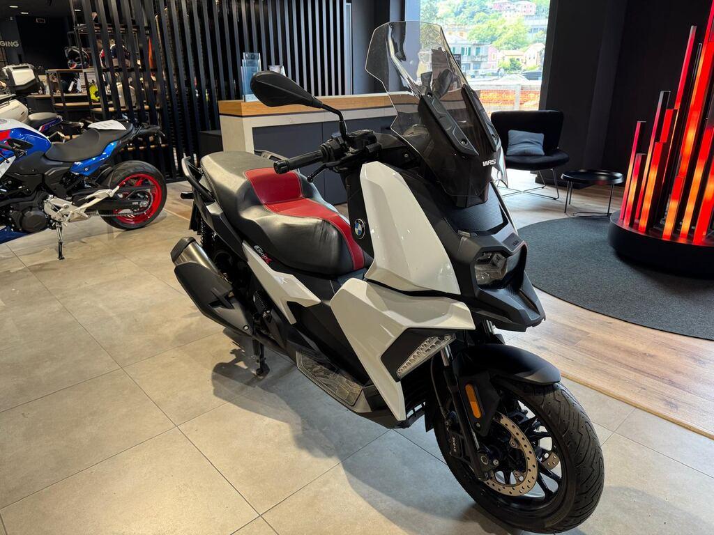 C 400 X