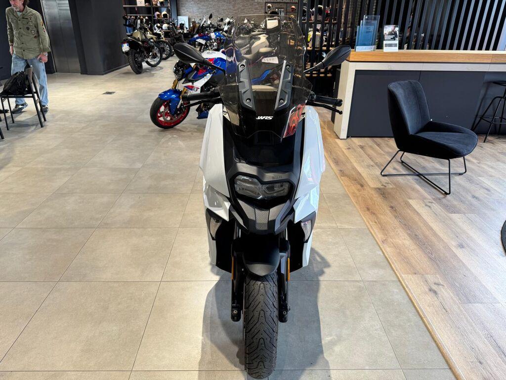 C 400 X