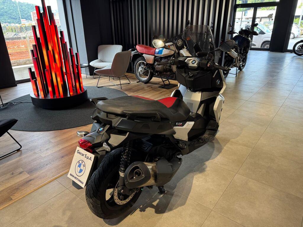 C 400 X