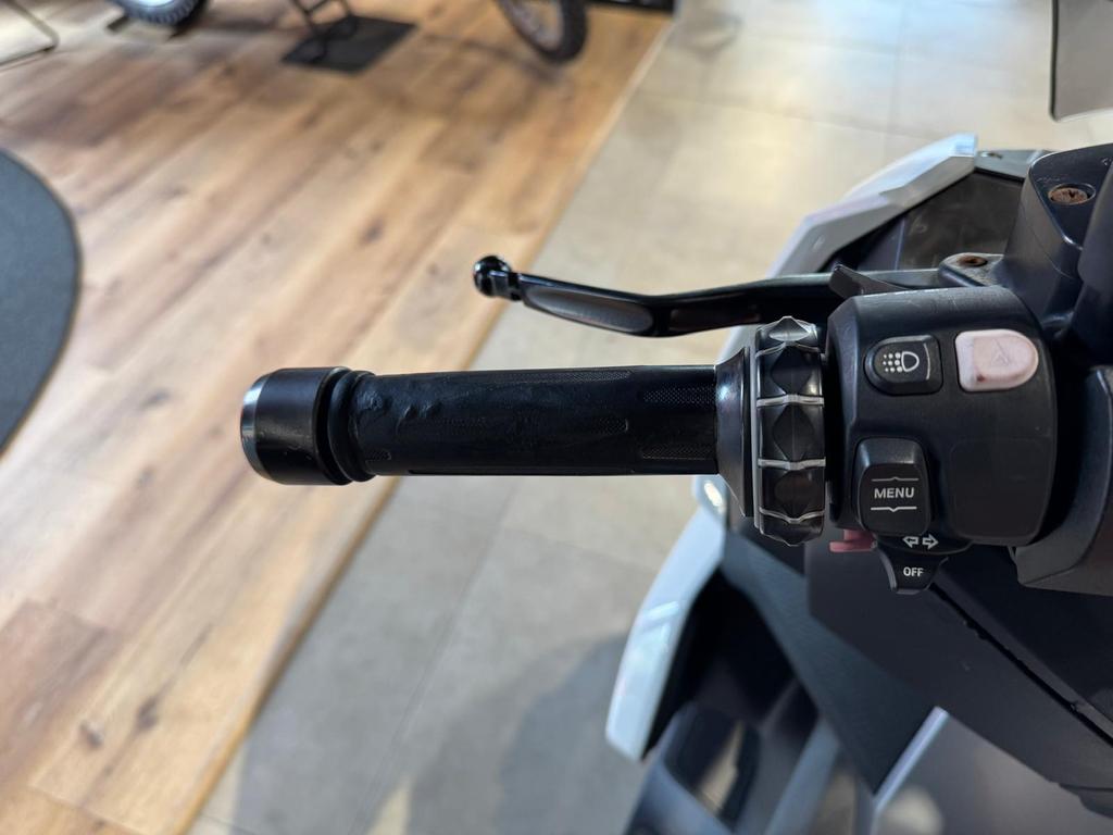 C 400 X