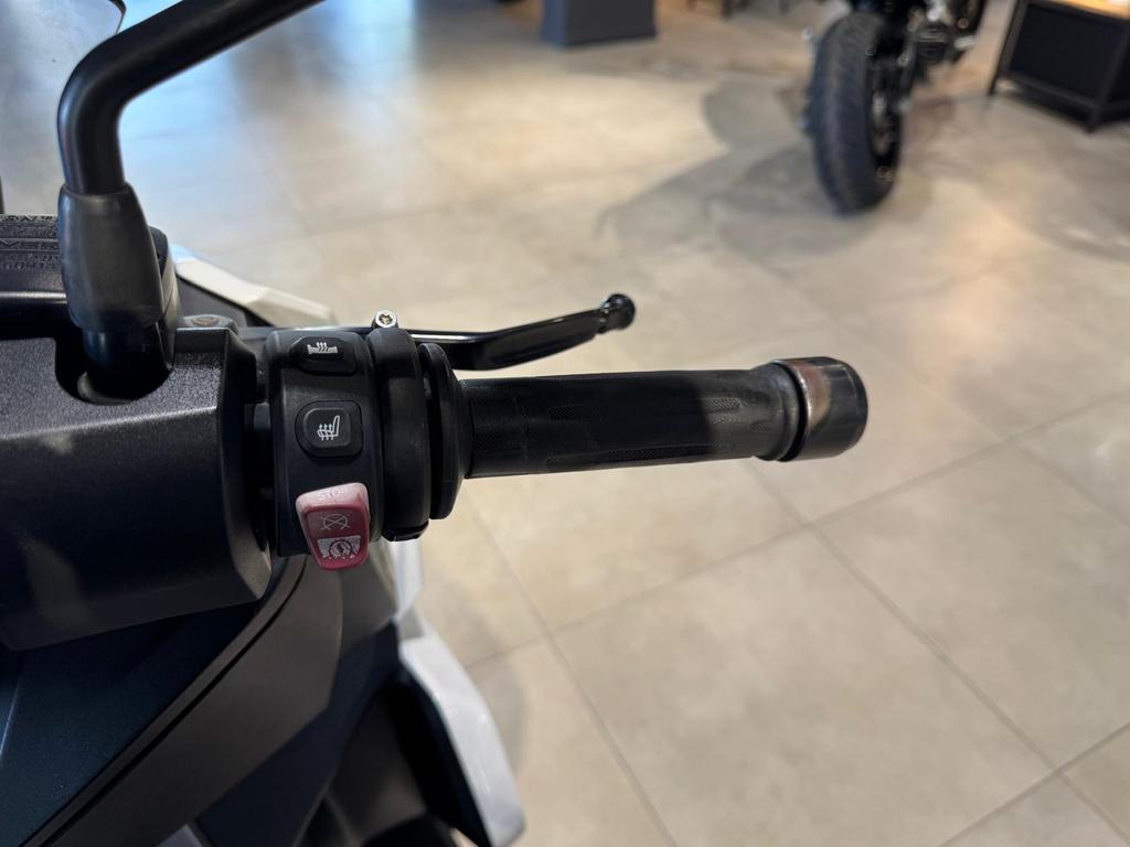 C 400 X