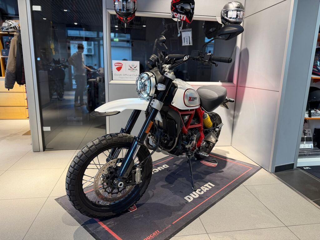 SCRAMBLER 800