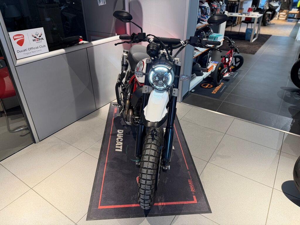 SCRAMBLER 800