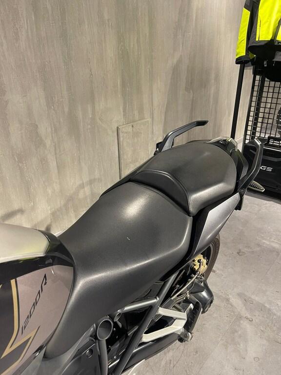 R 1200 R
