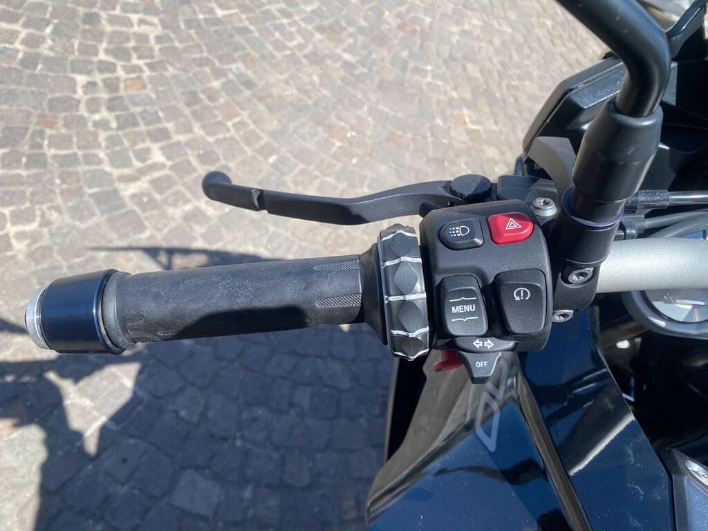 F 900 XR