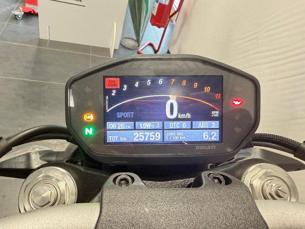 MONSTER 1200