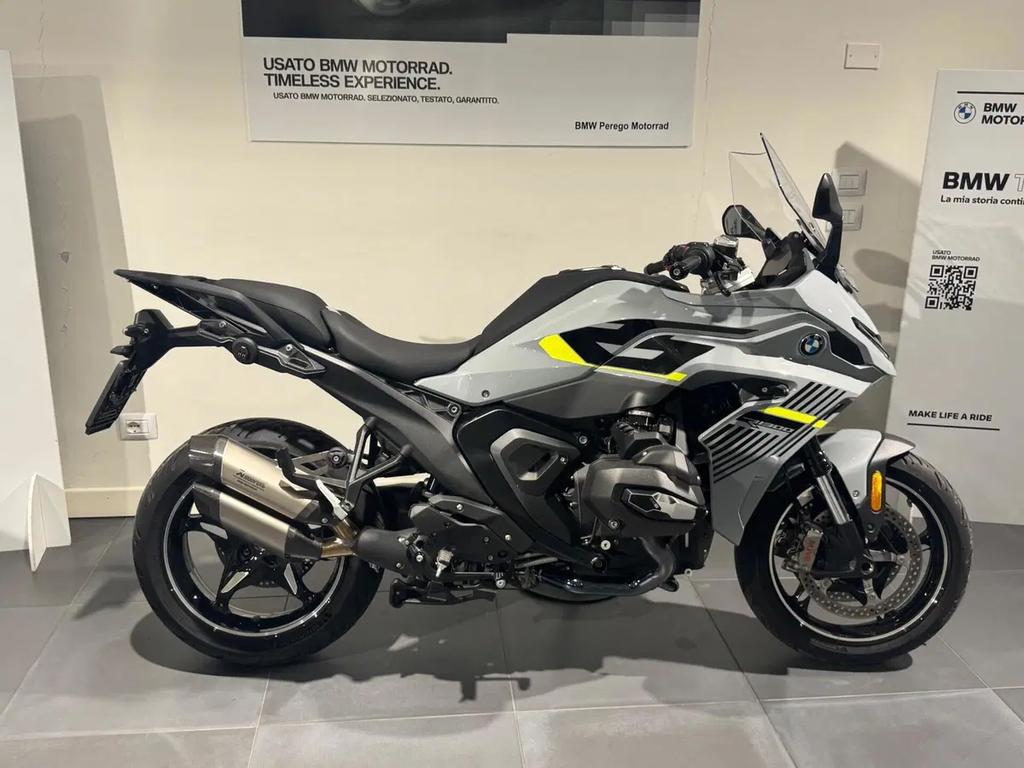 R 1300 RS