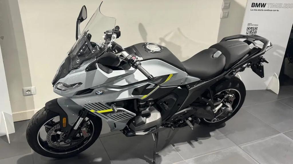 R 1300 RS
