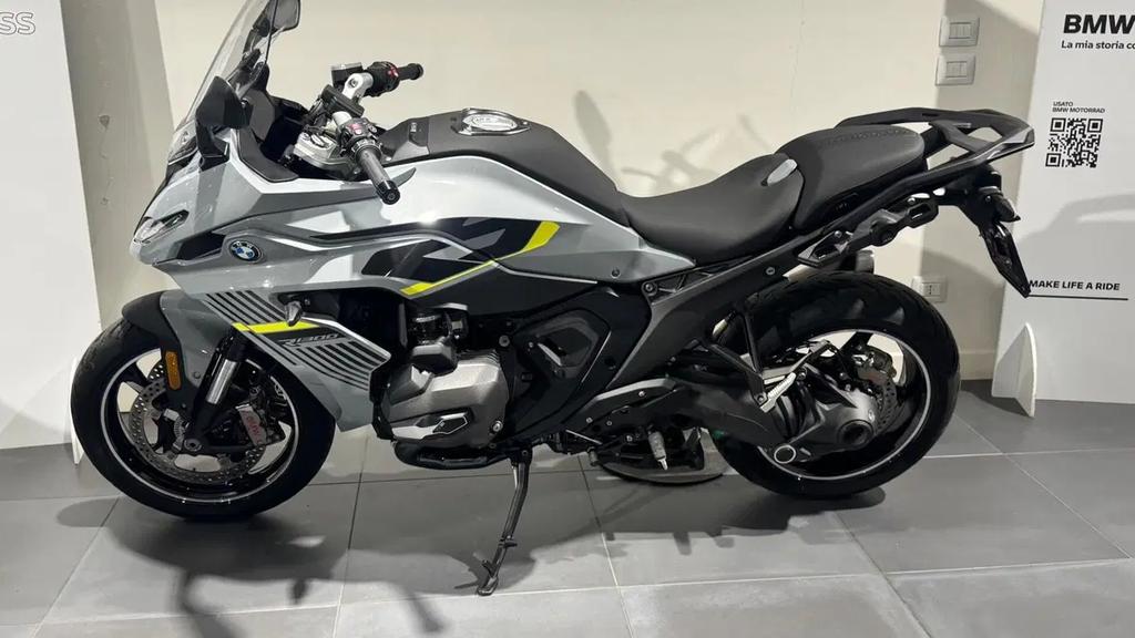 R 1300 RS