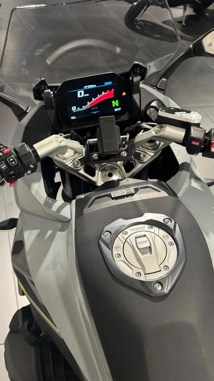R 1300 RS