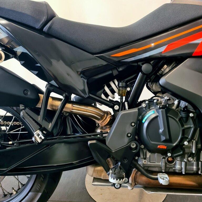 790 ADVENTURE