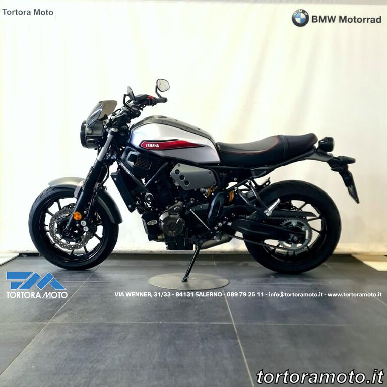 XSR 700