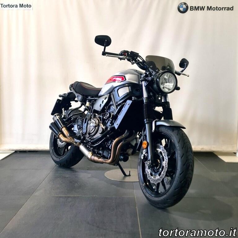 XSR 700