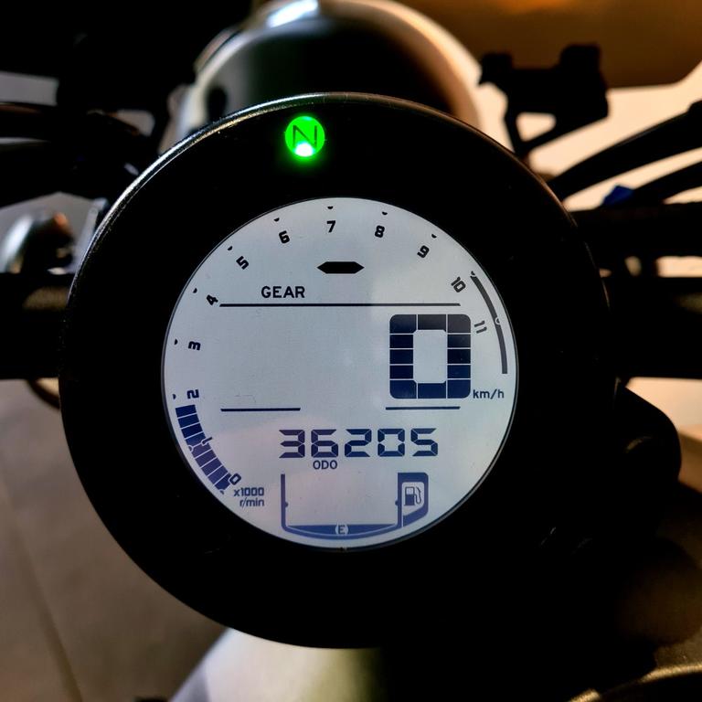 XSR 700