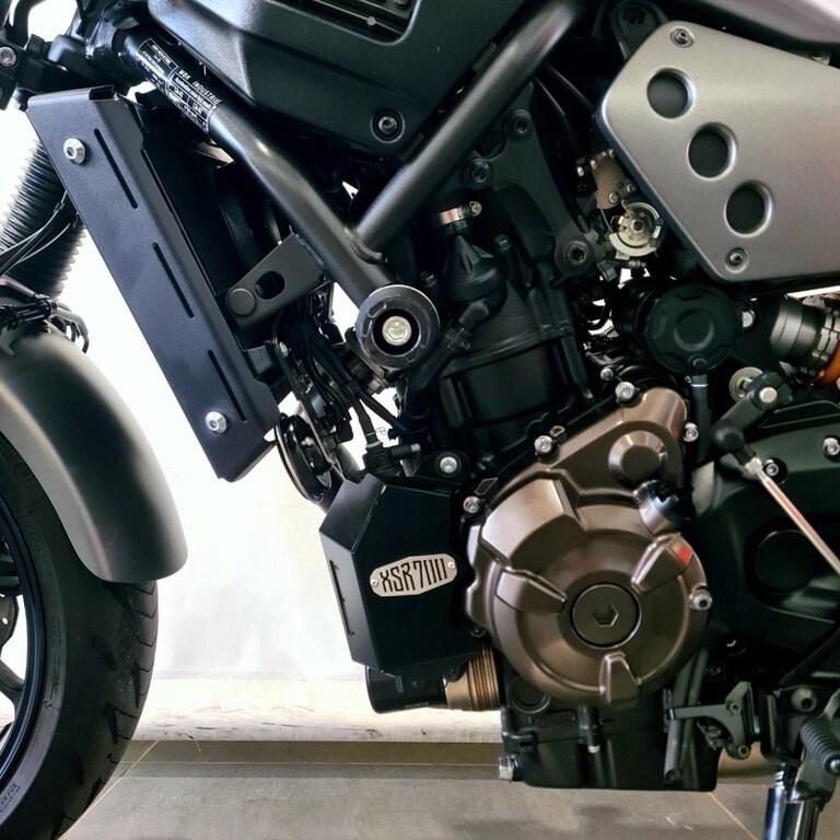 XSR 700