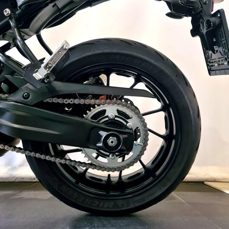 XSR 700