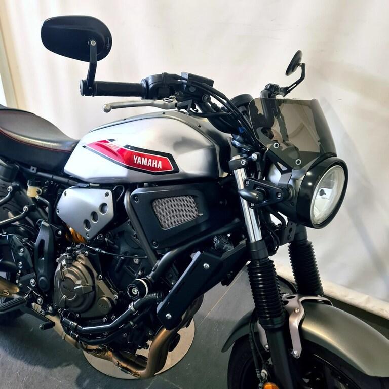 XSR 700