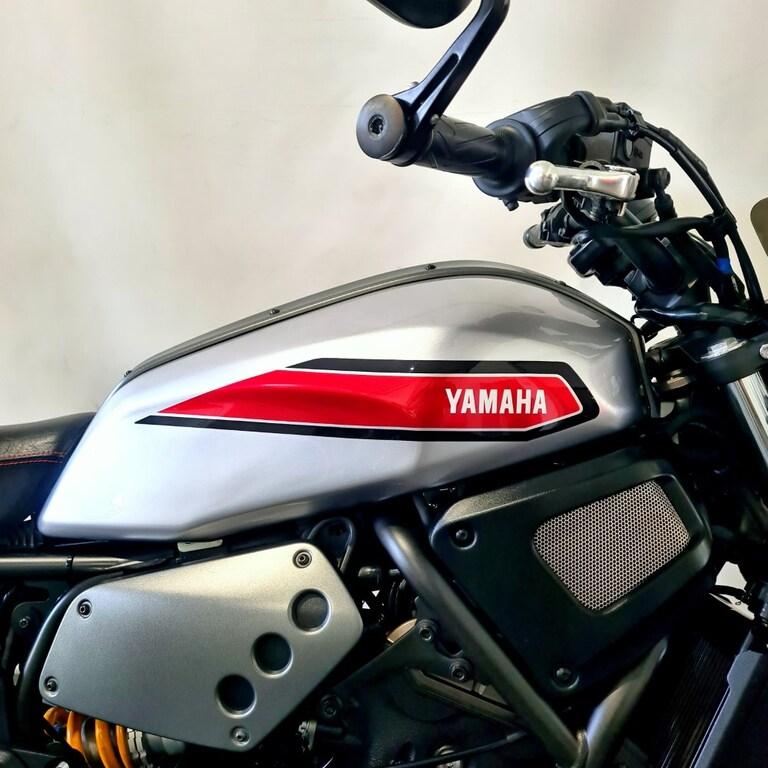 XSR 700