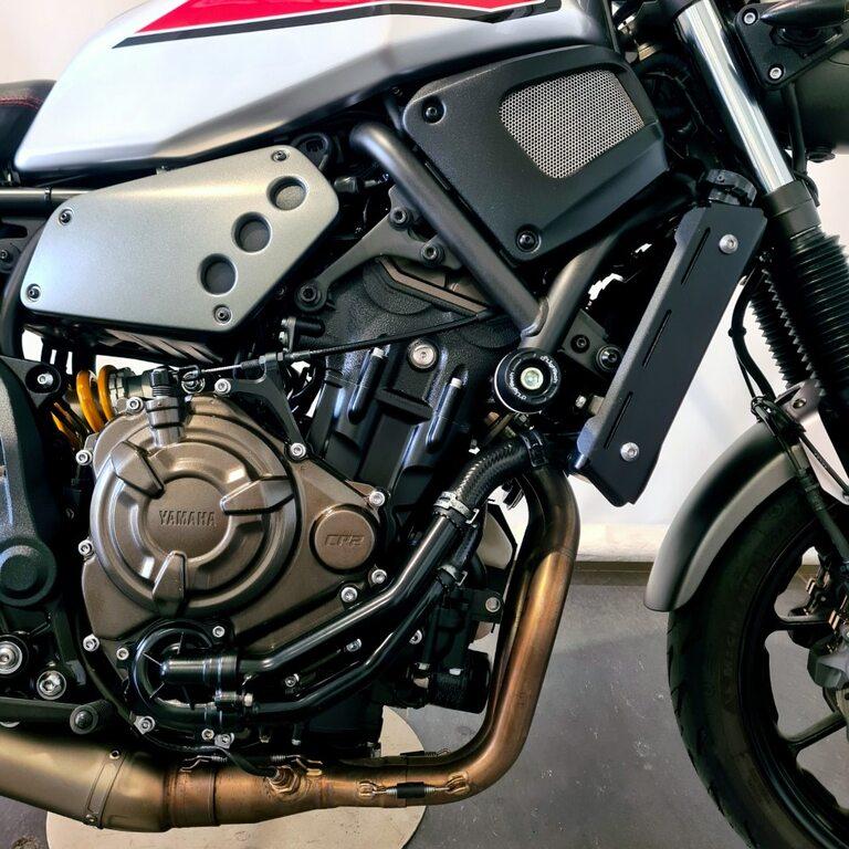 XSR 700