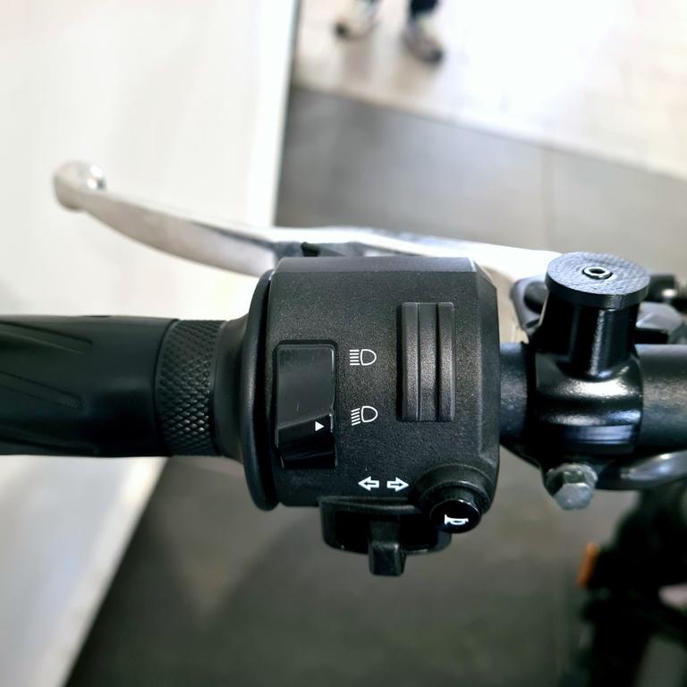XSR 700
