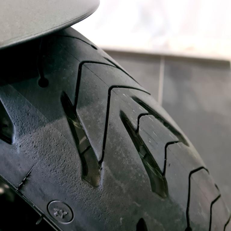 XSR 700