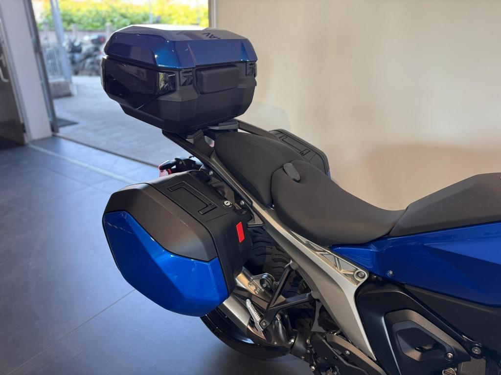 R 1300 RS