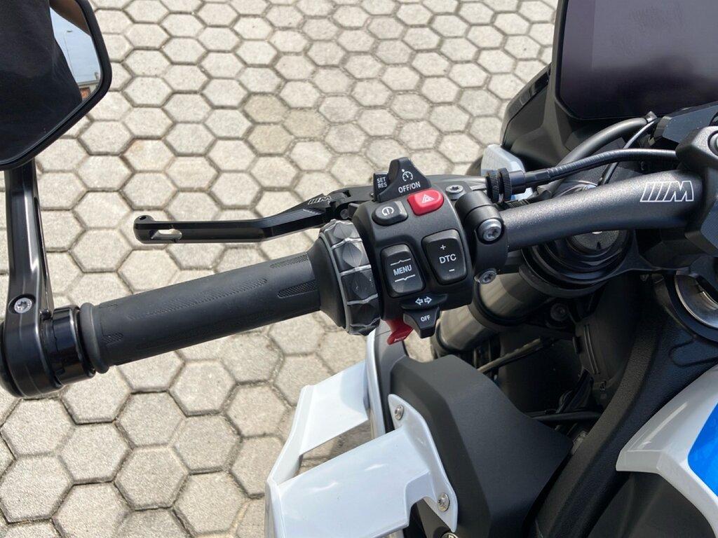 M 1000 R