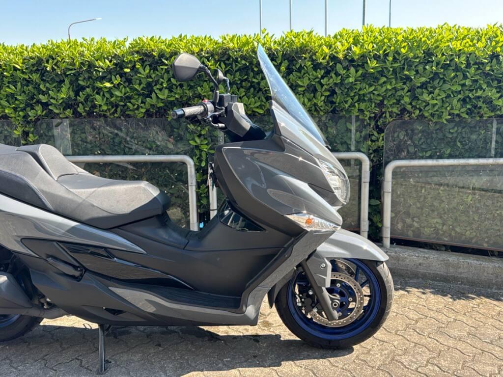 BURGMAN 400