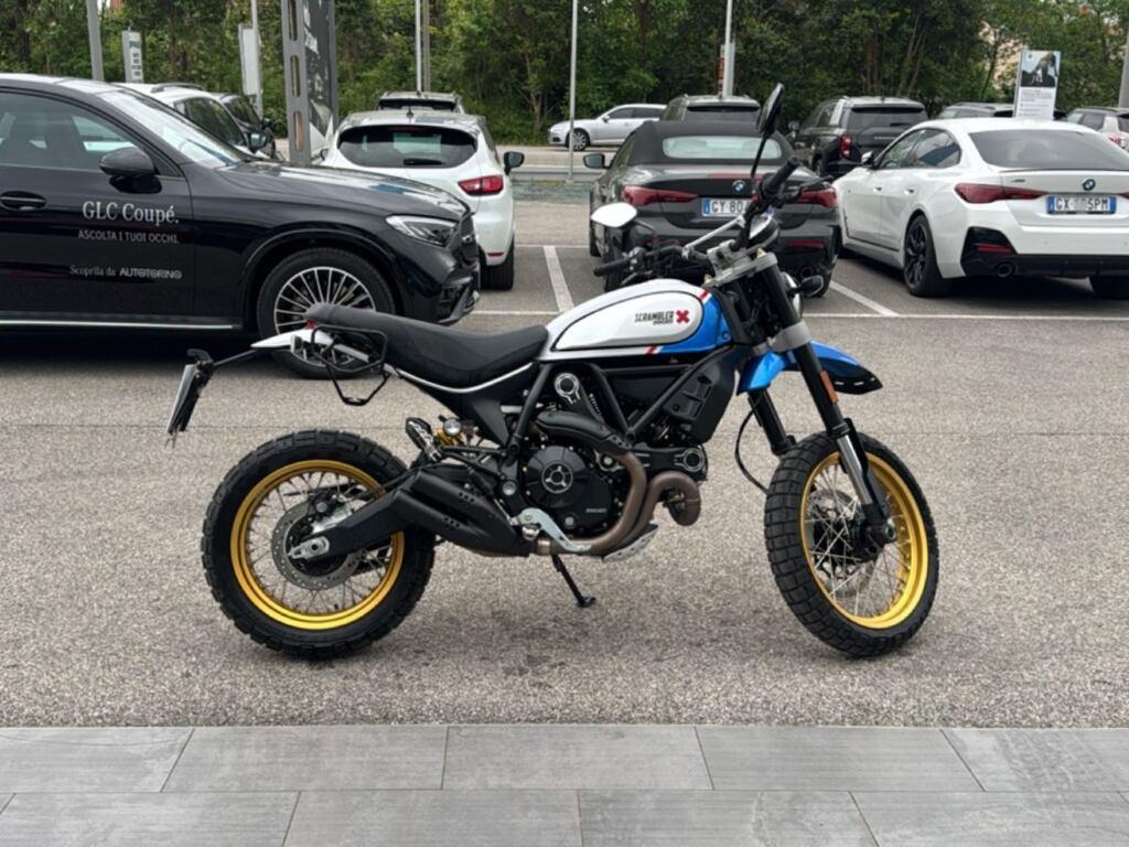 SCRAMBLER 800