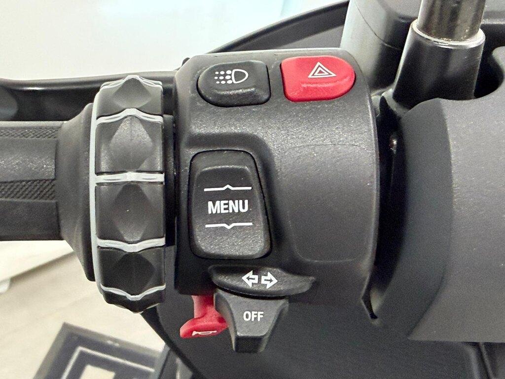 C 400 GT