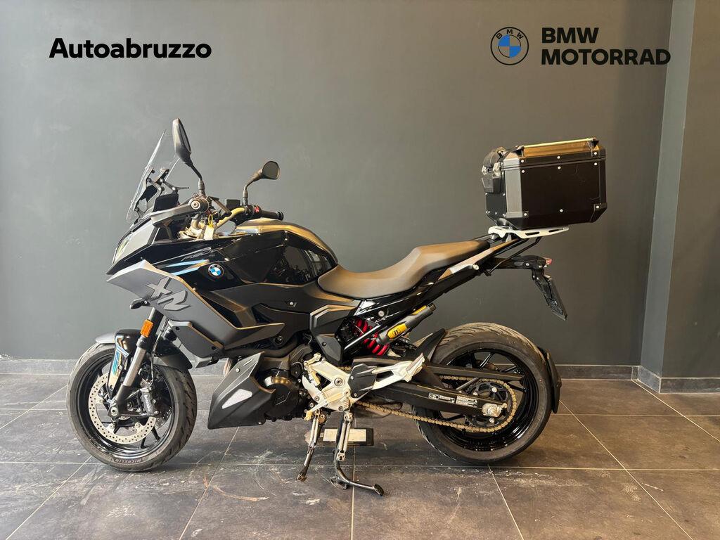 F 900 XR
