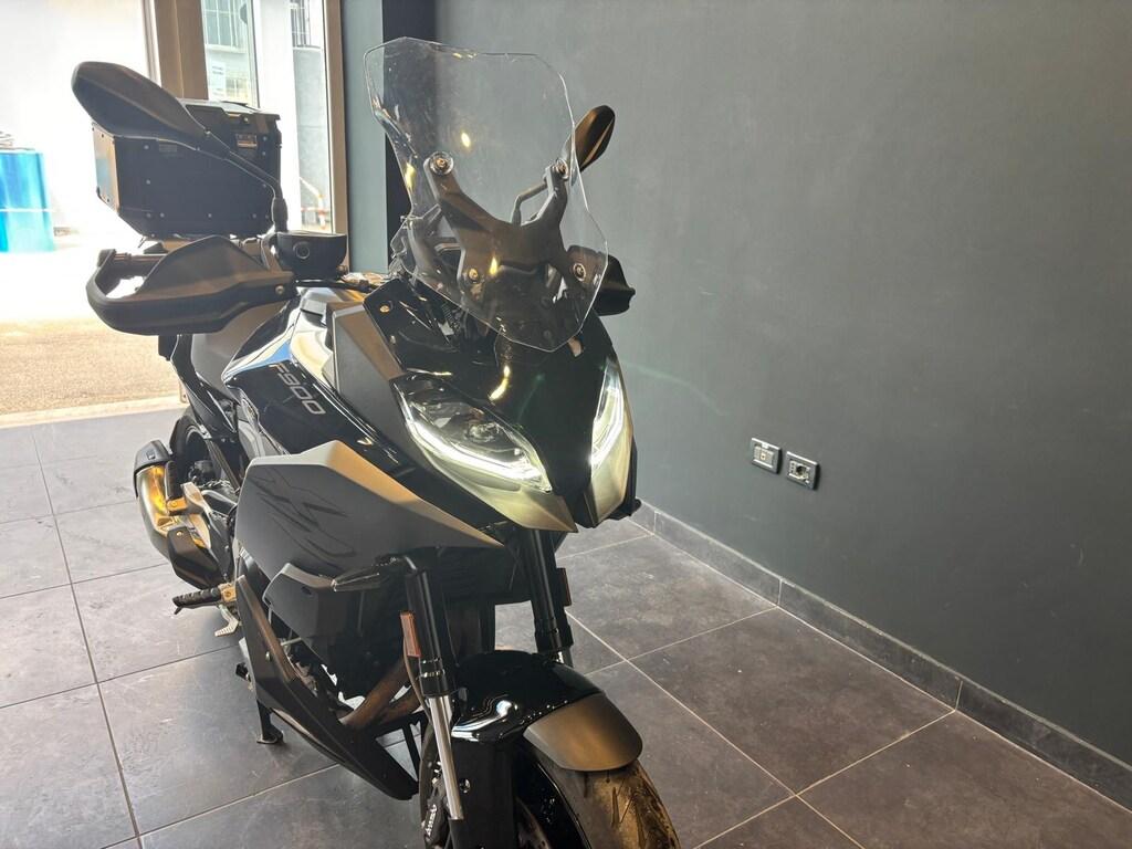 F 900 XR