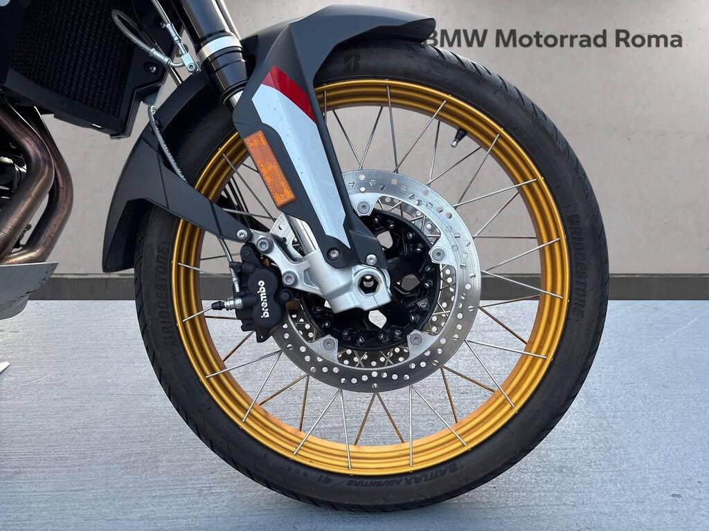 F 900 GS