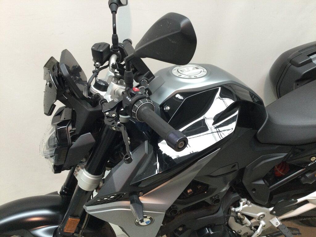 F 900 R