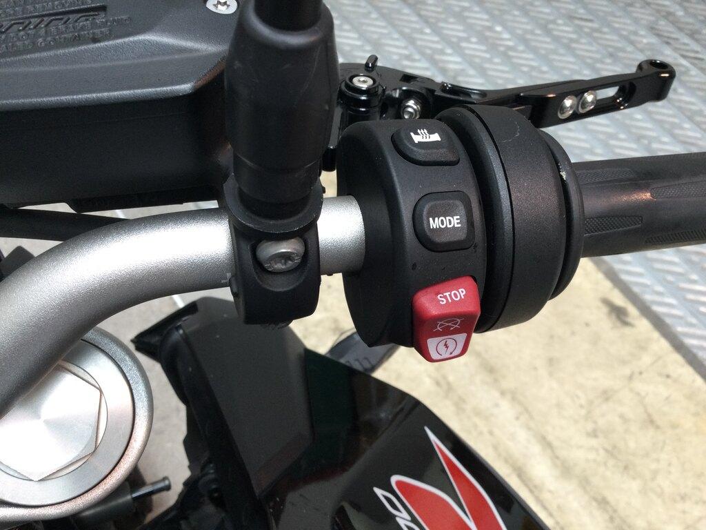 F 900 R